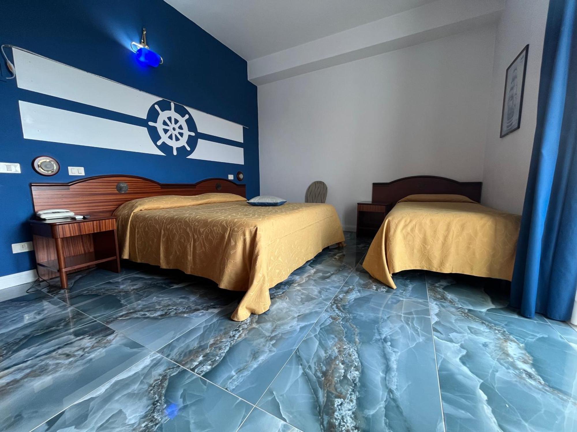 Hotel La Carruba Cetraro Bagian luar foto
